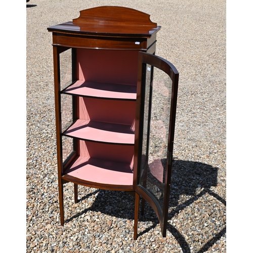 552 - An Edwardian walnut inlaid glazed display cabinet, 58 cm wide x 40 cm deep x 140 cm high