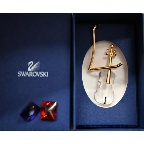 62 - G - Seven boxed Swarovski crystal 'Memories' and 'Classics' collectors ornaments to/w two unboxed ex... 