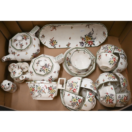 85 - A Royal Doulton 'Old Leeds Spray' pottery dinner/tea/coffee service (2 boxes)