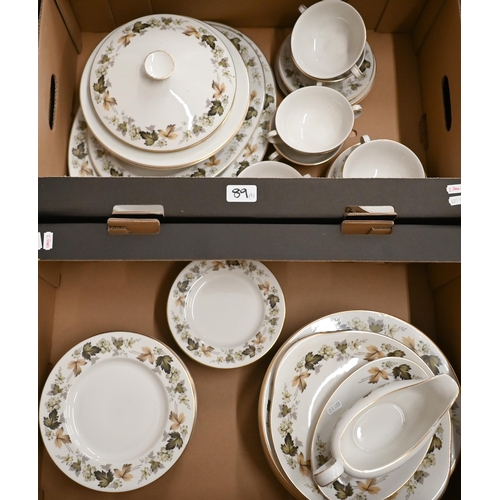 89 - Royal Doulton 'Larchmont' extensive dinner service comprising: 12 dinner plates, 16 dessert plates, ... 