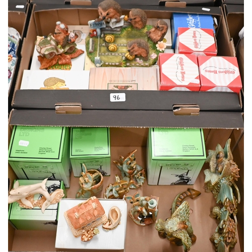 96 - L - A collection of mostly boxed 'Hedgies' figurines to/w four boxed 'Gigglees Boxes' and a collecti... 