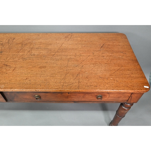 856 - A Victorian mahogany low serving sideboard, with two frieze drawers and raised on turned legs, 167 c... 