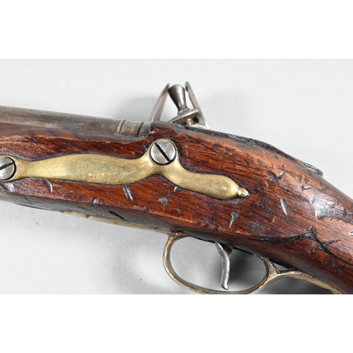 1130 - A replica Georgian flintlock pistol with 30 cm barrel, brass-mounted walnut fullstock (unnamed), 49 ... 