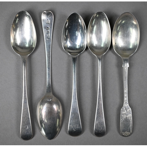 122 - Various Georgian and later silver teaspoons, coffee spoons, salt spoons, etc., 10oz gross total (inc... 