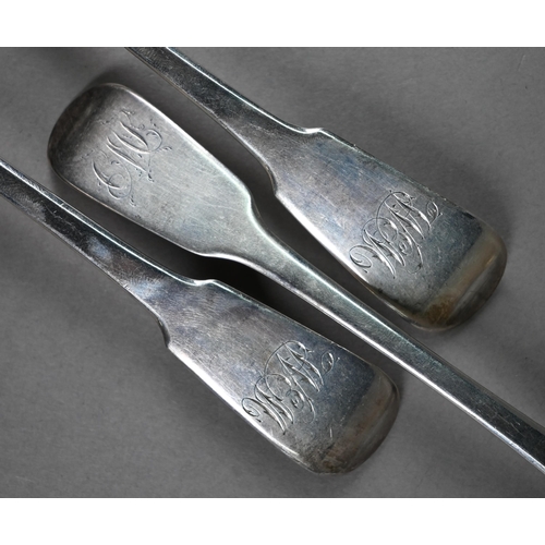 137 - A pair of George III silver fiddle pattern tablespoons, Thomas & George Hayter, London 1796, to/... 