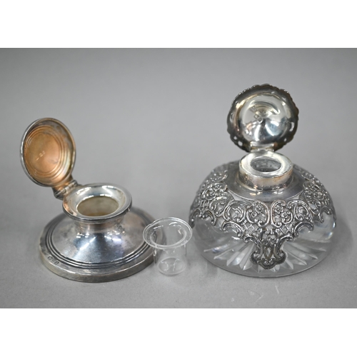 144 - An Edwardian silver-mounted domed glass paperweight inkwell, William Comyns & Sons, London 1901,... 