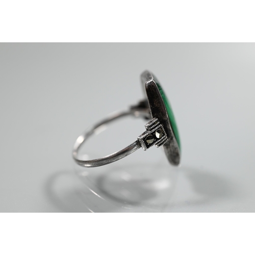 150 - An Art Deco style silver, malachite and cubic zirconia set cocktail ring, size P