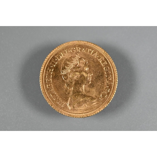 384 - An Elizabeth II gold sovereign dated 1979