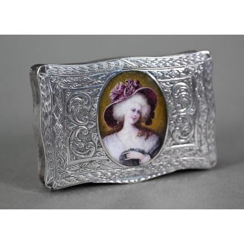 39 - A late 19th Century German .800 grade silver snuff box, the hinged cover with enamelled oval medalli... 