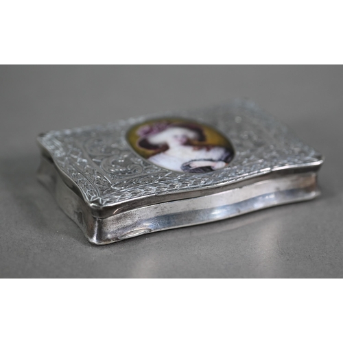 39 - A late 19th Century German .800 grade silver snuff box, the hinged cover with enamelled oval medalli... 