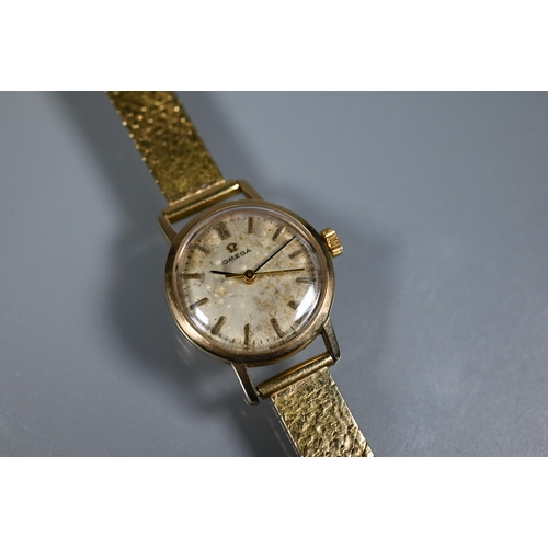 408 - A vintage Omega ladies wristwatch, gilt .800 grade silver bracelet (approx. 28.3 g all-in)