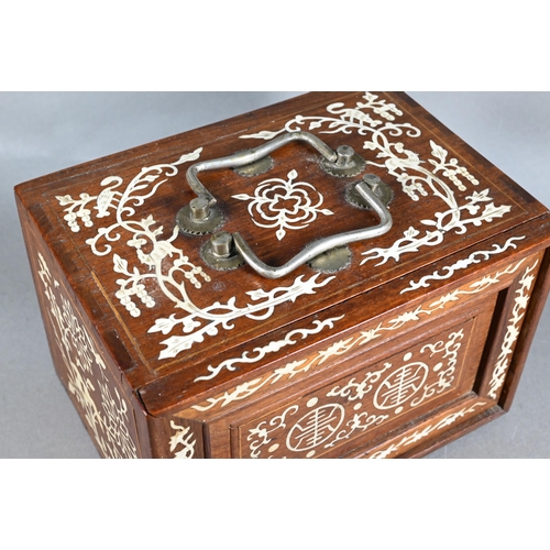 499 - A Chinese Mah Jong set, the hardwood and bone inlaid case with two carry handles and sliding front p... 