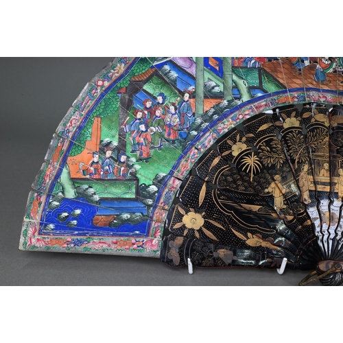 501 - A Chinese export 'Thousand Faces' fan, mid to late 19th century, Qing dynasty, both sides decorated ... 