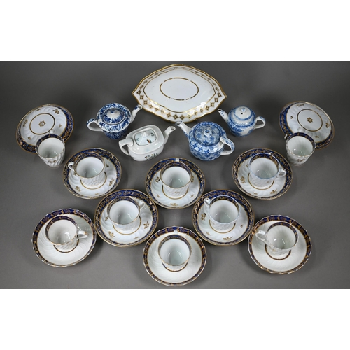 597 - A matched set of ten Worcester 'Flight & Barr' period tea cups and saucers with writhen reeding ... 