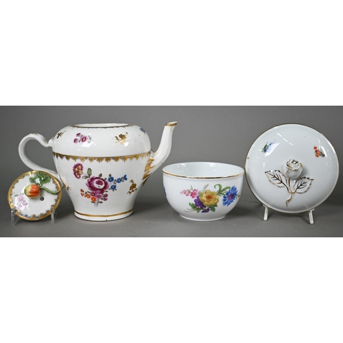 604 - A 19th century Vienna porcelain teapot in the 18th century manner, with floral-painted decoration to... 