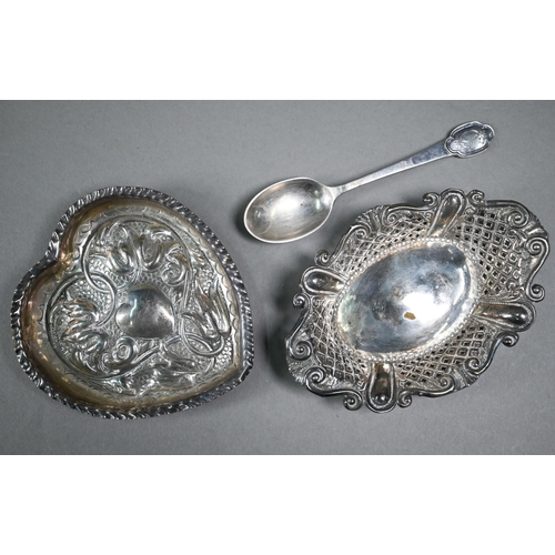 62 - A Victorian silver heart-shaped pin-dish, Birmingham 1893, to/w another pin dish, a pair of Edwardia... 