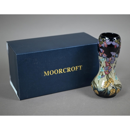 631 - A boxed Moorcroft 'Fit for a Queen' vase, 15.5 cm high