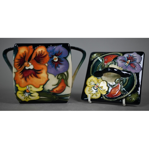 635 - A boxed Moorcroft 'Tangerine Pansy' two-handled box and cover, ltd ed 50/150, by Emma Bossons, 14.5 ... 