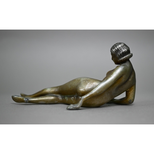 1105 - AMENDED DESCRIPTION An Art Deco-style bronzed female reclining nude in the manner of Lorenzl (unsign... 