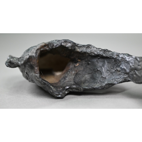 1106 - A dark-patinated bronze horse's head, 18 cm