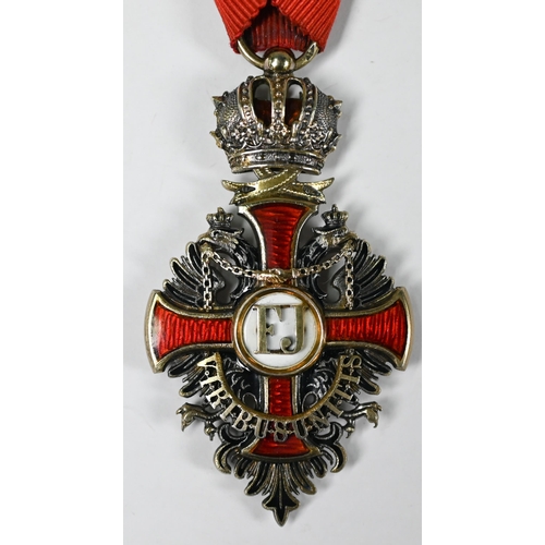 1111 - AMENDED ESTIMATE Imperial Austrian Order of Franz Joseph (1849) Knight's badge in silver-gilt and en... 