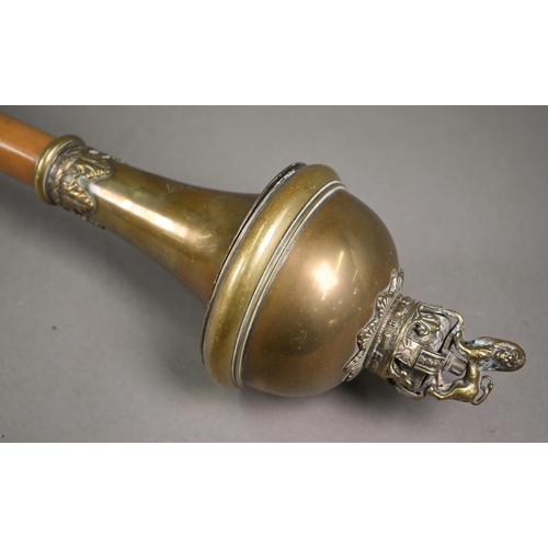 1133 - A Drum Major's mace, the brass top surmounted by a lion and crown pommel, on malacca rod with braide... 