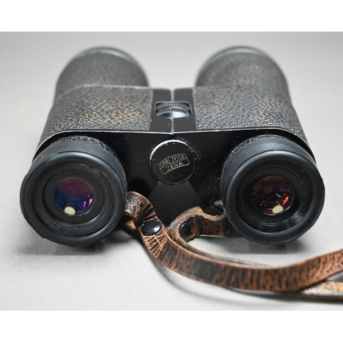 1142 - A pair of Carl Zeiss Jena Notarem 10 x 40 binoculars in leather case with instructions and 1981 guar... 