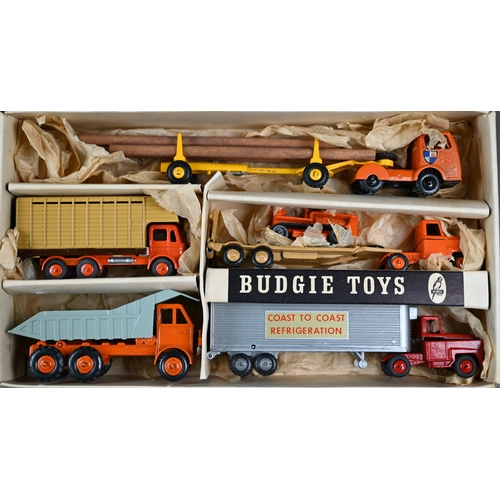 1149 - A boxed Budgie Toys No 5 Gift Set with five die-cast model vehicles (unplayed with)