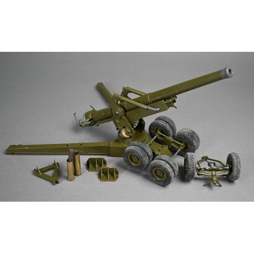 1152 - A boxed Britains 155mm gun, no 2064