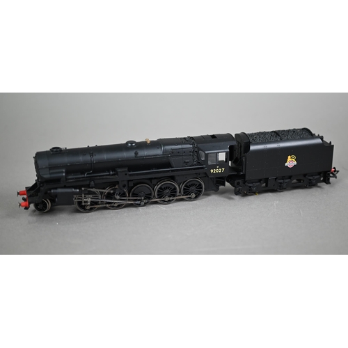 1175 - A boxed Hornby R3273 BR (Early) Class 9F Crosti Boiler '92027' locomotive and tender