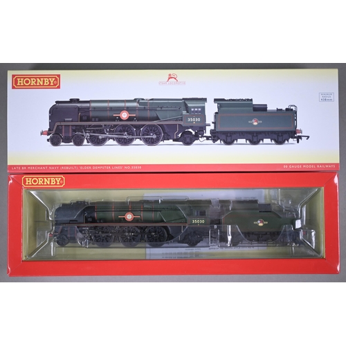 1176 - A boxed Hornby R3617 BR (Late) 4-6-2 Merchant Navy (Rebuilt) 'Elder Dempster Lines' locomotive and t... 