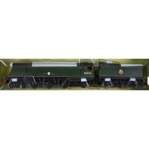 1177 - A boxed Hornby R3382 TTS BR (Early) 4-6-2 (Original) Merchant Navy Class 'Holland-Afrika' no 35023 w... 