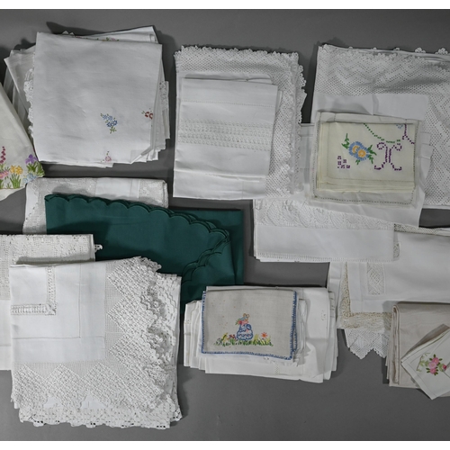 1201 - Box of assorted textiles including embroidered tablewares, doilies, dark green table cloths and vari... 