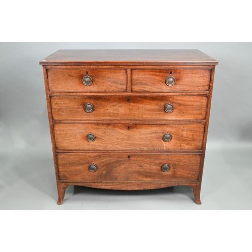 890 - A Georgian mahogany chest of two short over three long graduated drawers, raised on splay bracket fe... 