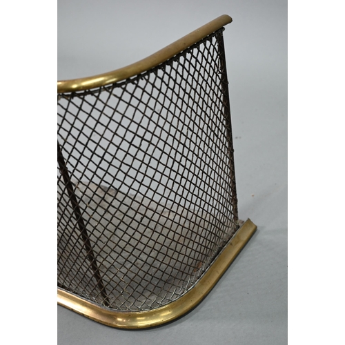 909 - A brass framed and diamond lattice wired spark guard, with steel base plate, 91 cm w x 24 cm x 31 cm... 