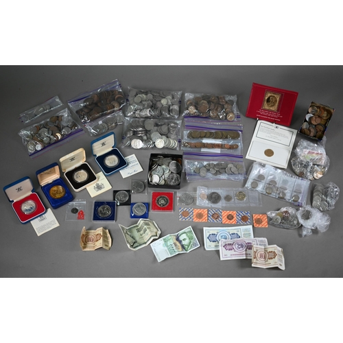 1061 - Three silver proof Royal Commemorative crowns, to/w a quantity of coins - mostly British second half... 