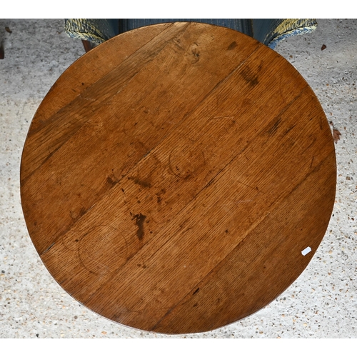 455 - An 18th century oak tilt top tripod table, 74 cm dia. x 71 cm h