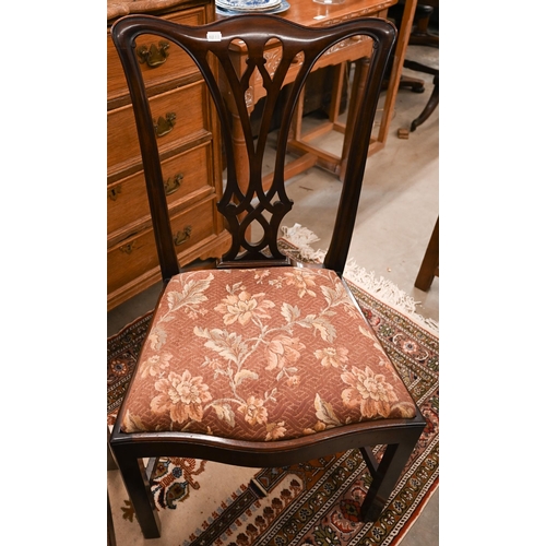 402 - # A harlequin set of eight mahogany dining chairs (8)