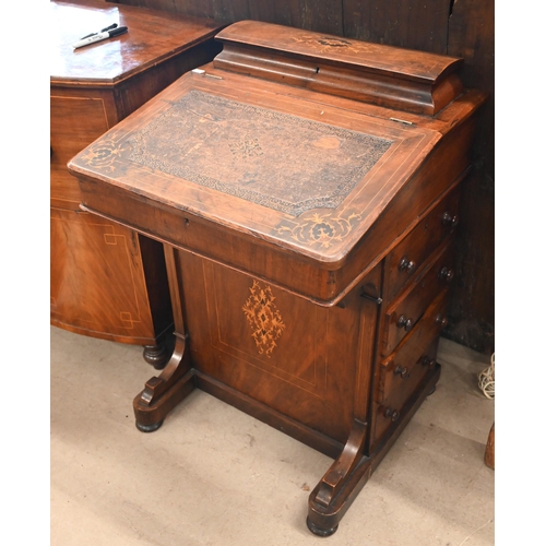 409 - A Victorian walnut inlaid Davenport with hinged sloping top, stationery box and 4 side drawers, 54 x... 