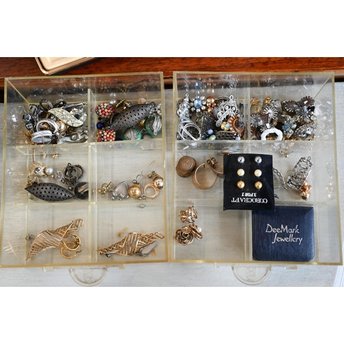 107 - Various vintage and later costume and other jewellery including beads, brooches, cufflinks, necklace... 