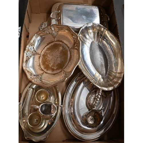 153 - A small Edwardian silver cream jug and a silver ashtray, to/w various ep wares including entrée dish... 