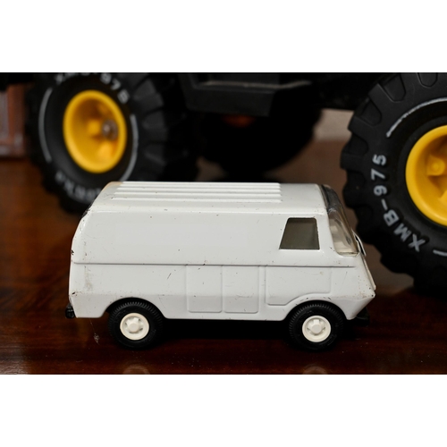 167 - Large Tonka brand dump truck to/w another smaller white van (2)