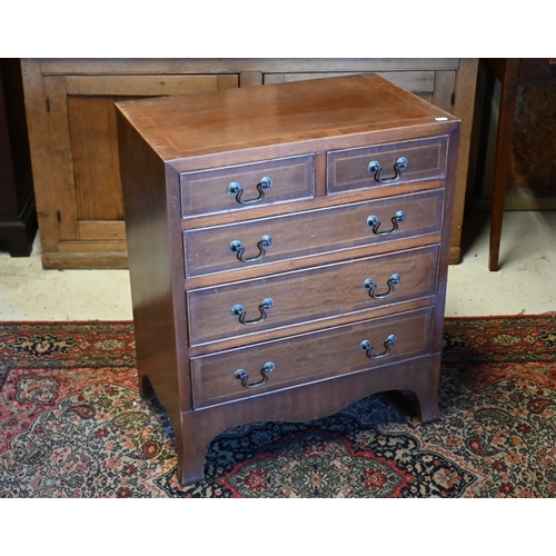 250 - A small reproduction chest with two short over three long graduated drawers, 61 x 38 x 72 cm high to... 