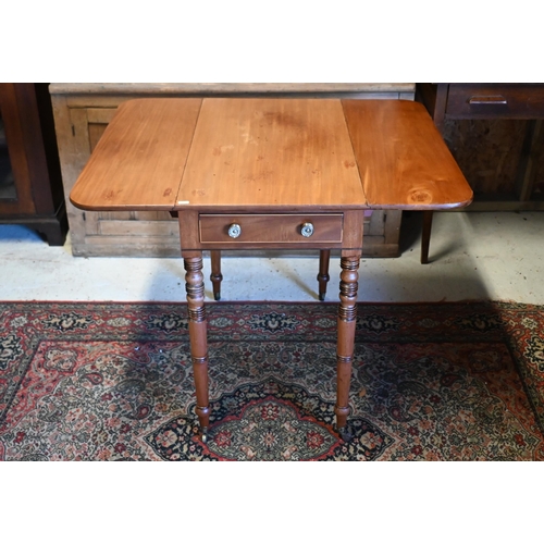 252 - SA Victorian mahogany single drawer Pembroke table, 77 cm x 45 cm x 72 cm h