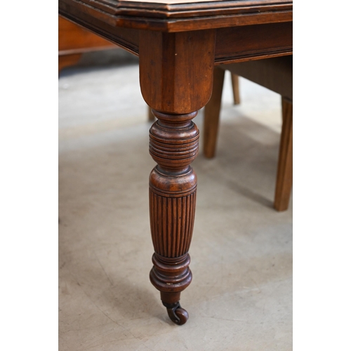 284 - A late 19th century mahogany wind-out extending dining table with canted rectangular top and single ... 