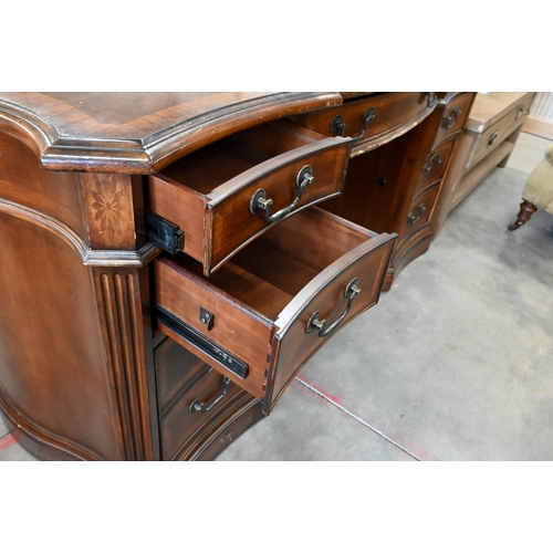 388 - A Continental mahogany twin-pedestal desk with marquetry top over seven drawers, 148 x 78 x 76 cm hi... 