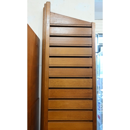 394 - A 1960s (probably Ladderax) teak modular wall unit comprising four slatted wooden wall ladders (200 ... 