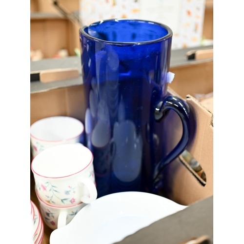 88 - A 'Nailsea blue' glass lemonade jug, 29.5 cm high to/w various ceramic tableware (box)