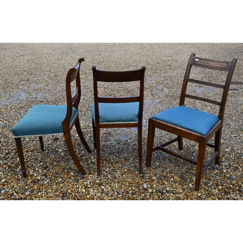 118 - A harlequin set of seven Regency mahogany dining chairs with blue fabric seats