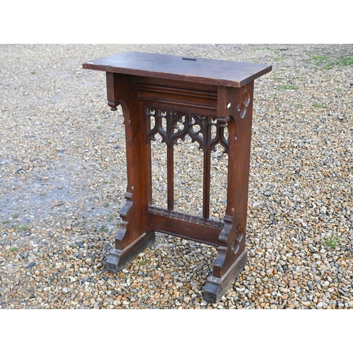 136 - An early 20th century Gothic Revival oak lectern, 60 cm wide x 30 cm deep x 84 cm high